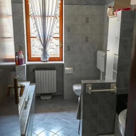 فندق مبيت وإفطار B&B Bellevue سان جيوفانّي تْيَتينو
